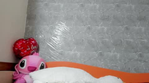 vanessaadol online show from March 1, 2025, 8:13 am