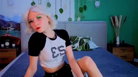 Vanessa online show from February 27, 2026, 2:50 pm