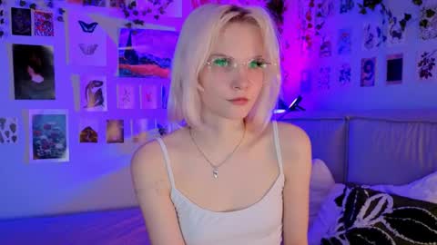 Vanessa online show from April 30, 2026, 8:57 pm