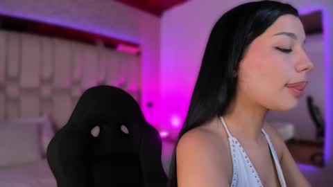 Snapshot of vanessaduval chatting on October 13, 2025, 3:50 am vanessaduval online show from October 13, 2025, 3:50 am