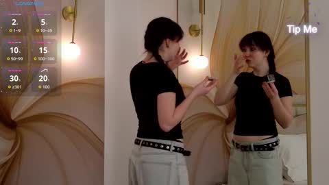 Snapshot of vanessafields chatting on February 15, 2026, 2:58 pm Vanessa online show from February 15, 2026, 2:58 pm