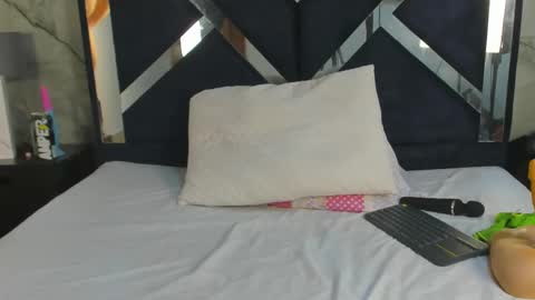 Snapshot of vanessahard_as chatting on February 21, 2026, 8:10 pm Vanessa Hard online show from February 21, 2026, 8:10 pm