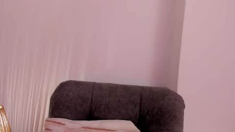 vanessajohnsonn online show from May 22, 2026, 10:04 pm