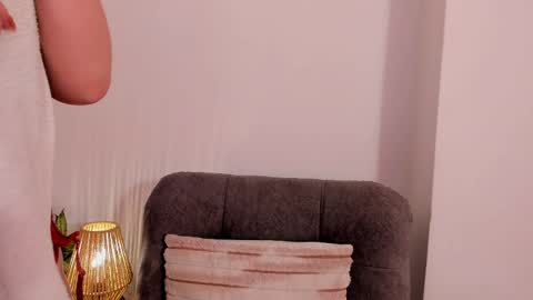 vanessajohnsonn online show from May 26, 2026, 11:01 pm