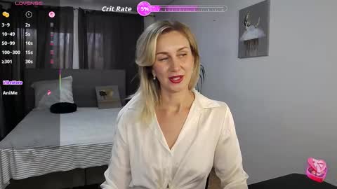 Snapshot of vanessakleiner chatting on September 24, 2025, 1:36 pm Vanessa  online show from September 24, 2025, 1:36 pm