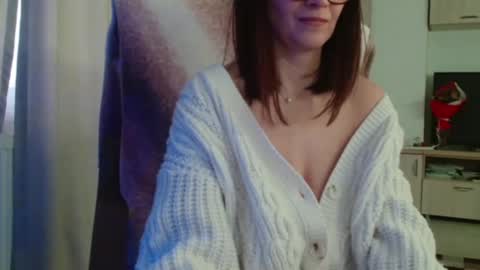 Snapshot of vanessalarahot chatting on December 30, 2024, 7:37 am Vanessa online show from December 30, 2024, 7:37 am