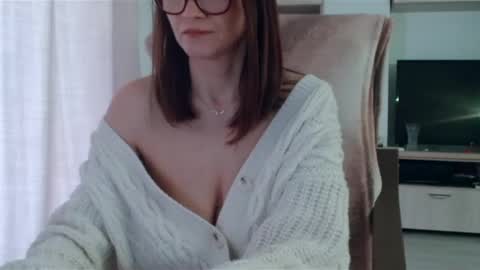 Snapshot of vanessalarahot chatting on February 28, 2025, 11:25 am Vanessa online show from February 28, 2025, 11:25 am