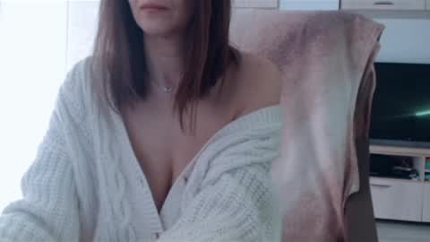 Snapshot of vanessalarahot chatting on March 6, 2025, 11:47 am Vanessa online show from March 6, 2025, 11:47 am