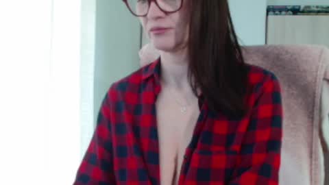 Vanessa online show from March 23, 2026, 11:58 am