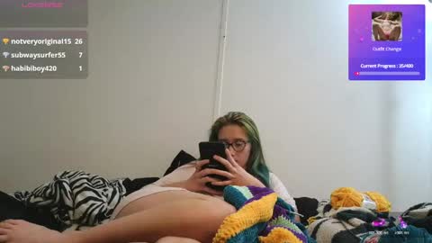 Vanessa Rose online show from May 9, 2026, 4:06 am