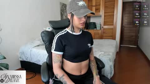 Snapshot of vanessart_ chatting on December 16, 2025, 3:17 pm Vanessa online show from December 16, 2025, 3:17 pm