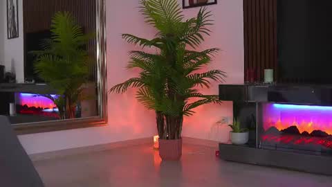 Snapshot of vanessasimon chatting on July 29, 2026, 5:49 am Vanessa Simon online show from July 29, 2026, 5:49 am