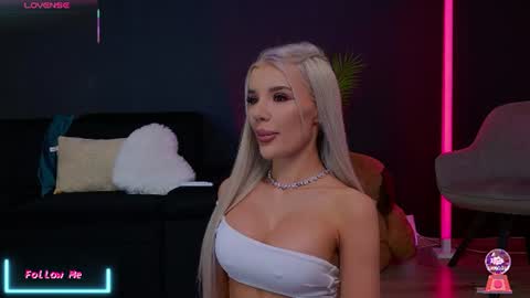 Snapshot of vanessavanne chatting on July 12, 2026, 11:56 am Vanessa online show from July 12, 2026, 11:56 am