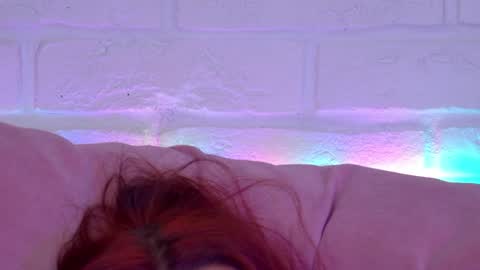 VanessaVienne online show from June 3, 2026, 2:33 pm