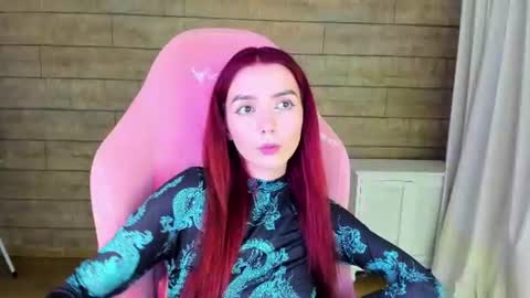 VanessaVienne online show from June 20, 2026, 4:54 pm