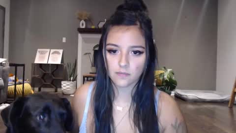 VanessaWildly online show from October 2, 2025, 1:45 am