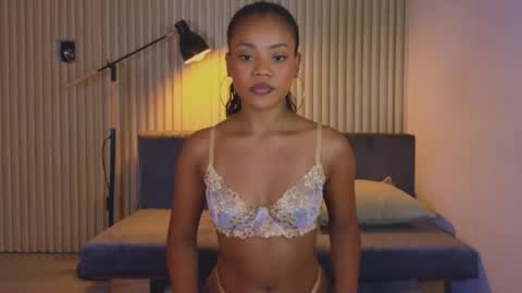 Snapshot of vanestrauss chatting on April 15, 2026, 7:43 pm New account follow me online show from April 15, 2026, 7:43 pm
