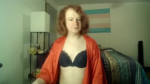 vanfairy526 online show from May 7, 2026, 9:58 am