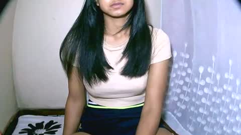 Snapshot of vanih27 chatting on July 8, 2026, 7:35 am vanih27 online show from July 8, 2026, 7:35 am