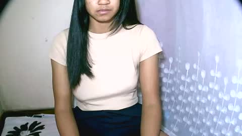 Snapshot of vanih27 chatting on July 9, 2026, 7:45 am vanih27 online show from July 9, 2026, 7:45 am