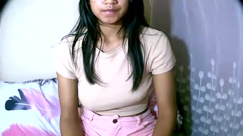 Snapshot of vanih27 chatting on July 18, 2026, 7:39 pm vanih27 online show from July 18, 2026, 7:39 pm