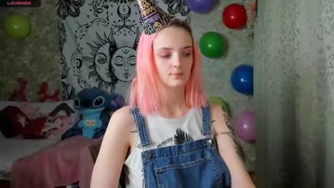 Adelina online show from December 12, 2024, 10:24 am