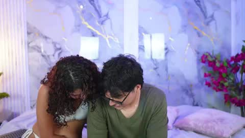 vanilla_hot_ online show from September 18, 2025, 7:49 pm