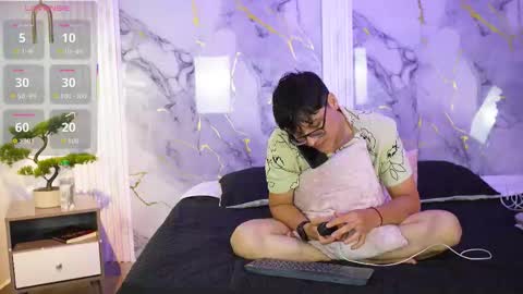 vanilla_hot_ online show from September 29, 2025, 7:40 pm