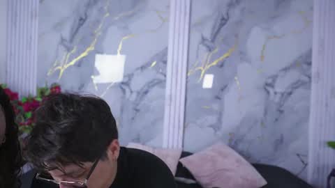 vanilla_hot_ online show from December 21, 2025, 7:21 pm