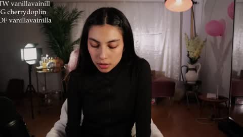 Snapshot of vanilla_velvet chatting on November 19, 2025, 12:54 am Annabet online show from November 19, 2025, 12:54 am