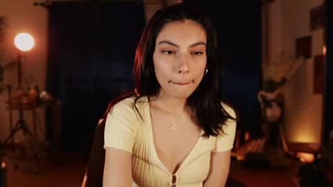 Snapshot of vanilla_velvet chatting on April 10, 2026, 11:42 pm Annabet online show from April 10, 2026, 11:42 pm