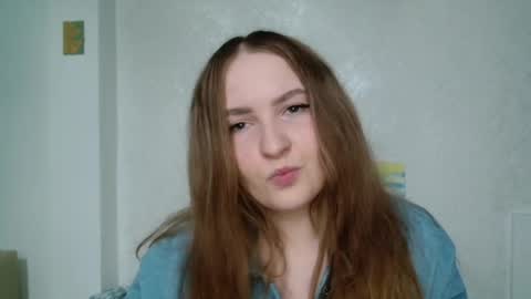 Snapshot of vanilladesire chatting on June 10, 2026, 11:42 am vanilladesire online show from June 10, 2026, 11:42 am