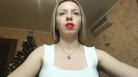 VanillaMuffin online show from December 7, 2024, 2:02 pm