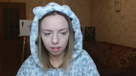 Snapshot of vanillamuffin chatting on October 5, 2025, 6:01 am VanillaMuffin online show from October 5, 2025, 6:01 am