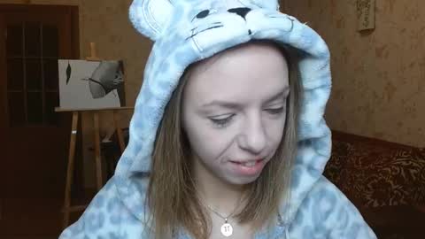 Snapshot of vanillamuffin chatting on October 10, 2025, 5:50 am VanillaMuffin online show from October 10, 2025, 5:50 am