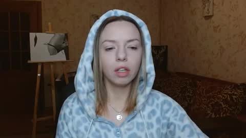 Snapshot of vanillamuffin chatting on October 12, 2025, 6:01 am VanillaMuffin online show from October 12, 2025, 6:01 am