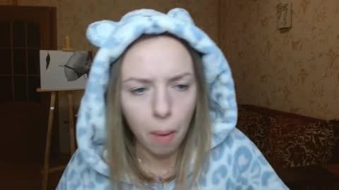 Snapshot of vanillamuffin chatting on October 18, 2025, 12:39 pm VanillaMuffin online show from October 18, 2025, 12:39 pm