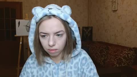 Snapshot of vanillamuffin chatting on October 24, 2025, 6:10 am VanillaMuffin online show from October 24, 2025, 6:10 am