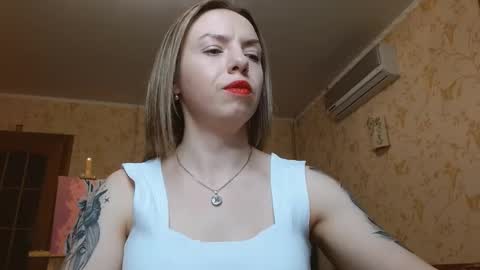 VanillaMuffin online show from March 5, 2026, 2:02 pm