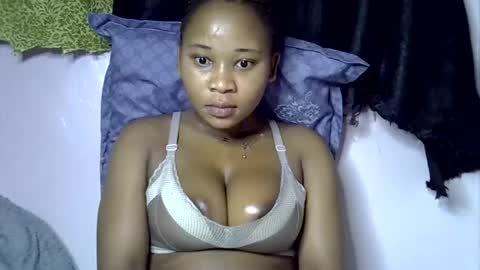 vanillavenus online show from November 16, 2025, 11:32 pm