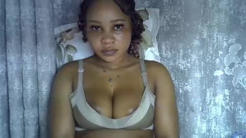 vanillavenus online show from May 18, 2026, 11:10 pm