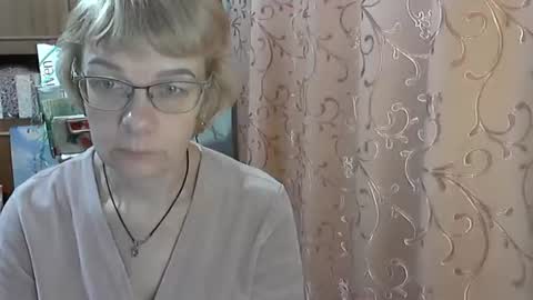 Snapshot of vanillaxcreamy chatting on February 17, 2025, 3:31 pm Vanillaxcreamy online show from February 17, 2025, 3:31 pm
