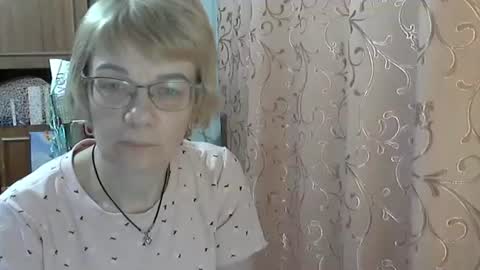 Snapshot of vanillaxcreamy chatting on March 3, 2025, 6:22 pm Vanillaxcreamy online show from March 3, 2025, 6:22 pm