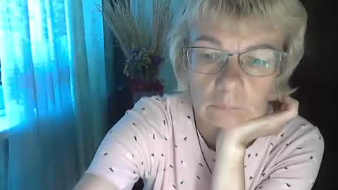 Snapshot of vanillaxcreamy chatting on September 25, 2025, 10:41 am Vanillaxcreamy online show from September 25, 2025, 10:41 am