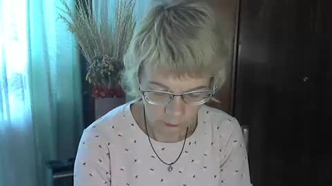 Snapshot of vanillaxcreamy chatting on September 29, 2025, 11:04 am Vanillaxcreamy online show from September 29, 2025, 11:04 am
