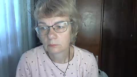 Snapshot of vanillaxcreamy chatting on November 12, 2025, 8:15 am Vanillaxcreamy online show from November 12, 2025, 8:15 am