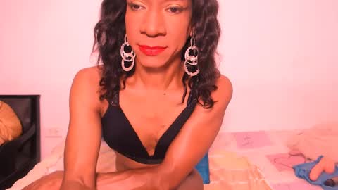 VANNESA online show from December 13, 2024, 1:37 am