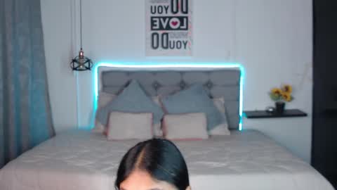 Snapshot of vannesweet_ chatting on December 9, 2024, 1:40 am vane online show from December 9, 2024, 1:40 am