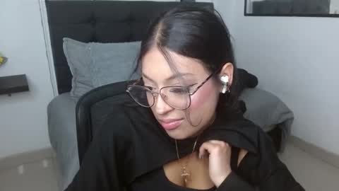 Snapshot of vannesweet_ chatting on September 14, 2025, 7:46 pm vane online show from September 14, 2025, 7:46 pm
