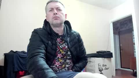 vano_822 online show from September 18, 2025, 9:50 pm